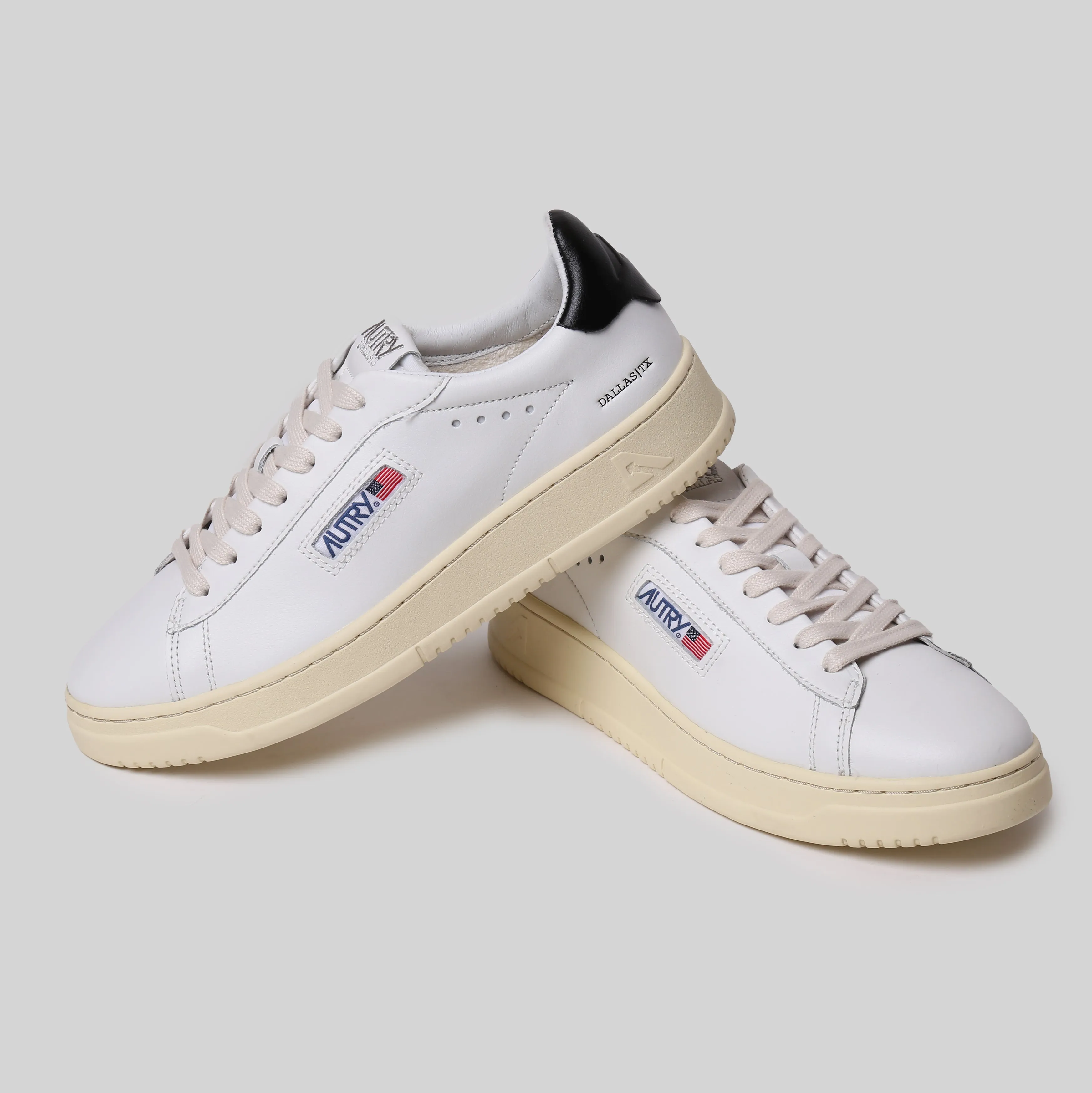 AUTRY SNEAKERS DALLAS LOW SUPER VINTAGE WHITE/BLACK